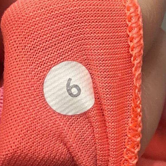 Lululemon Running In The City Tank Top/Grapefruit - 27592 - Picture 6 of 8